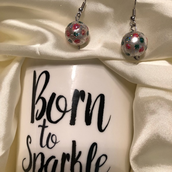 Christmas ornament earrings Fun & Festive NEW - Picture 3 of 8